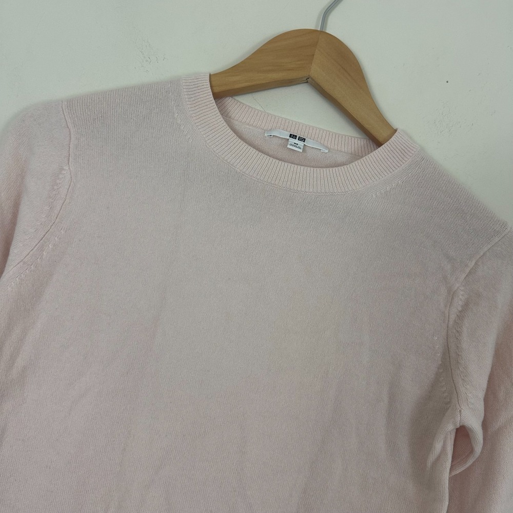 Uniqlo Sweater Pink Cashmere Crew Neck Pullover Soft Knit Minimalist Womens XS